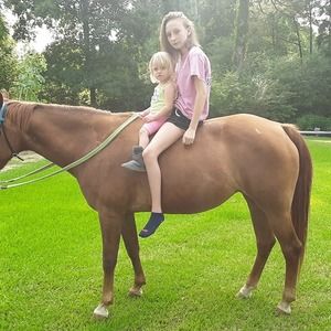 Meet your Posher, Carla